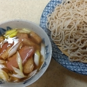 合鴨ときつねのつけ汁蕎麦